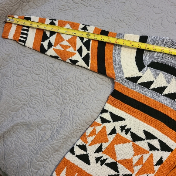 Aztec Zip Sweater Cardigan Medium - Picture 13 of 15